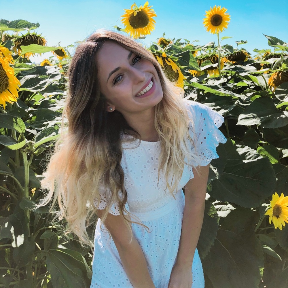 Meet your Posher, Lotti